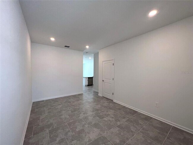 Foto del edificio - 7564 Stone Crk Trl