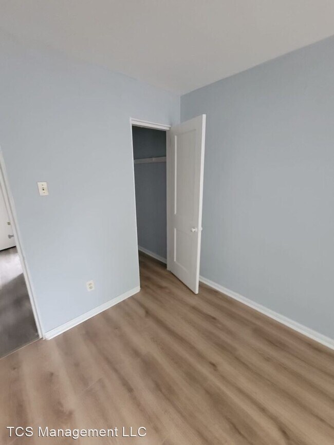 Building Photo - 1 br, 1 bath House - 716 E Chester Pike