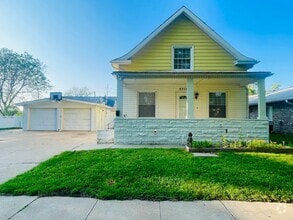 Building Photo - 2310 E St