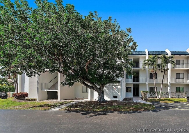 Photo - 1605 S US HIGHWAY 1 Unit V6-306 Apartment