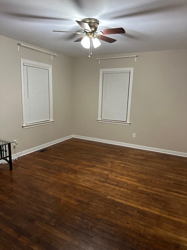 Building Photo - 83 S Lynhurst Dr