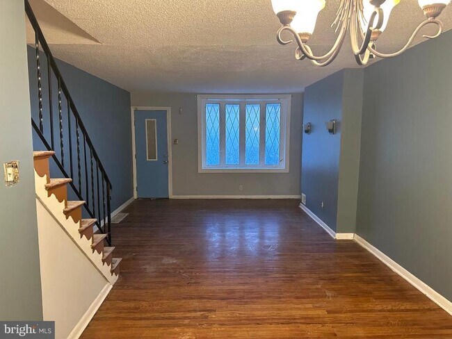 Building Photo - 4832 Hoopes St