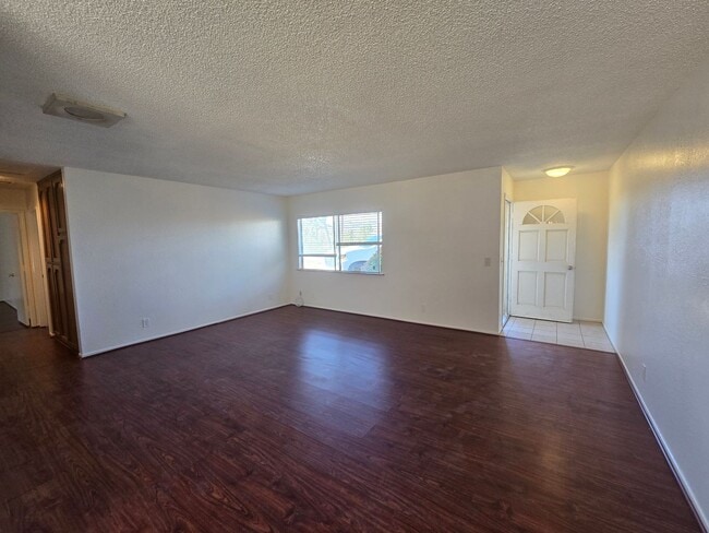 Foto del edificio - Quiet neighborhood and great views!