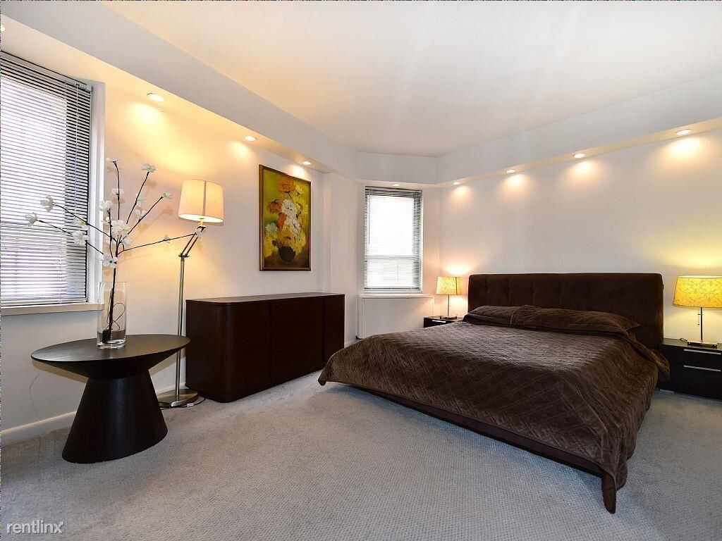 Building Photo - 1 br, 1 bath - 630 SW 5th Ave