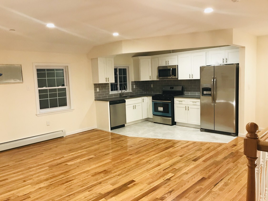 Foto principal - 714 Wortman Ave
