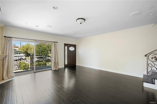 Foto del edificio - 750 E Orange Grove Ave