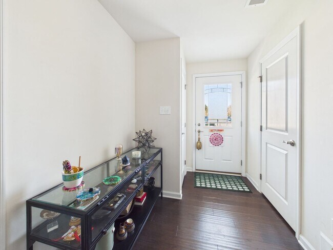 Building Photo - 14225 Martinet Xing