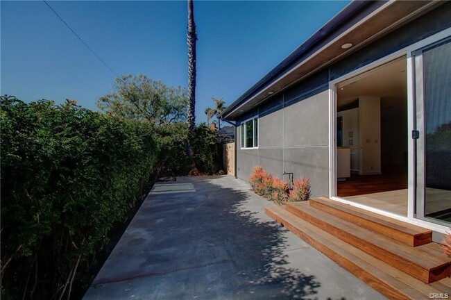 Foto del edificio - 2880 Chateau Way