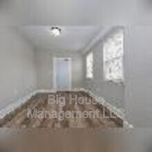 Building Photo - 3407 Elgin Ave