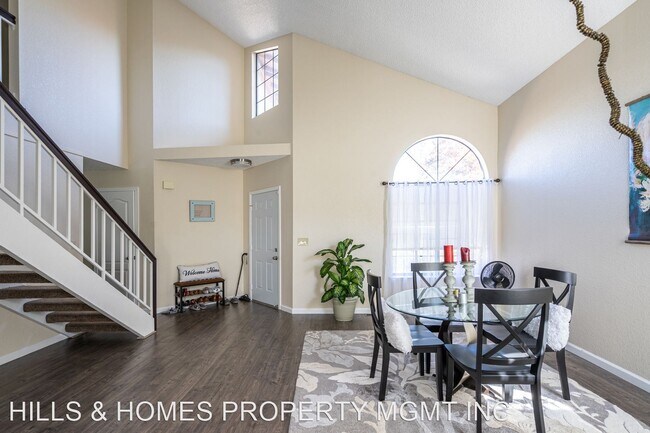 Building Photo - 4 br, 2.5 bath House - 7441 MAXIMILLIAN PLACE