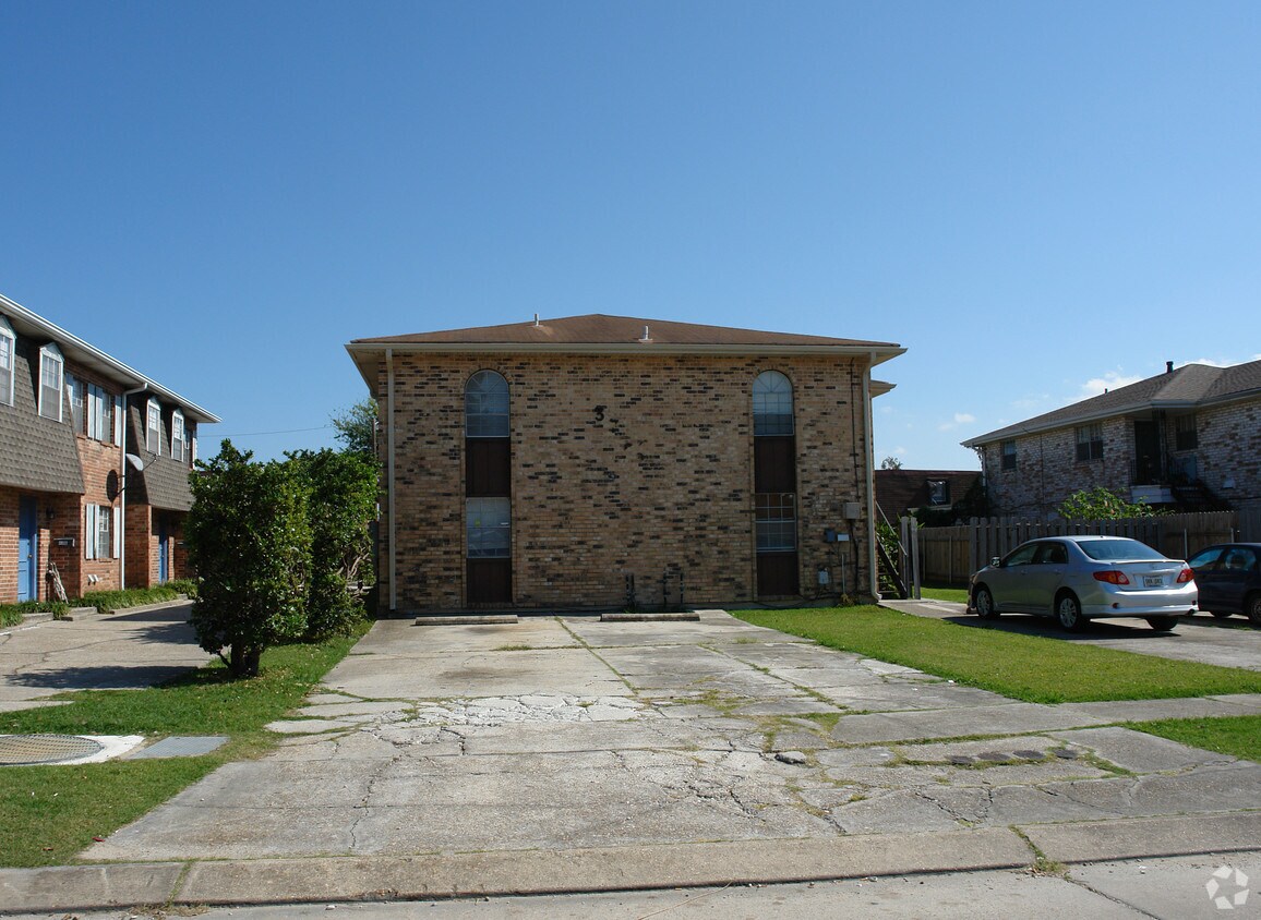 Foto del edificio - 3708 Martinique Ave