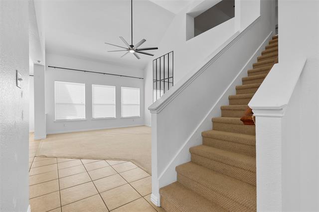 Building Photo - 1420 Meadowlakes Dr