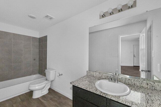 Building Photo - 12998 Sorrento Bay Dr