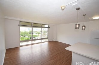 Building Photo - 1511 Nuuanu Ave