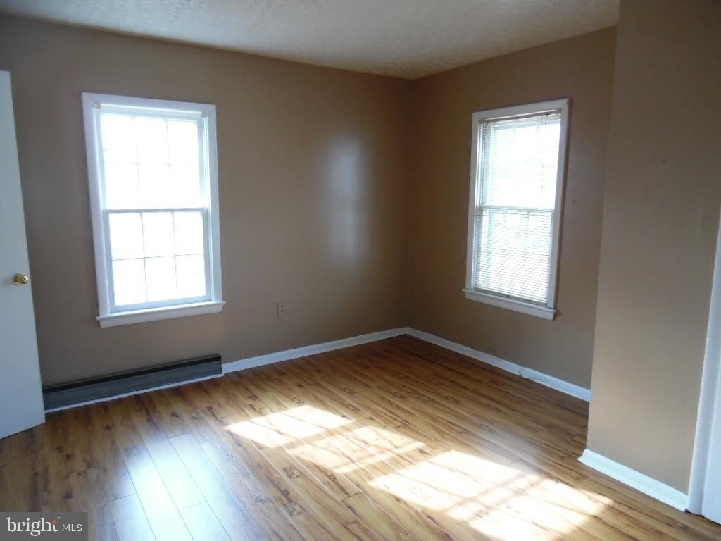 Primary Photo - 203 Cloud St
