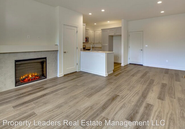 Foto del edificio - 3 br, 2.5 bath House - 2520 NE Purcell Blvd