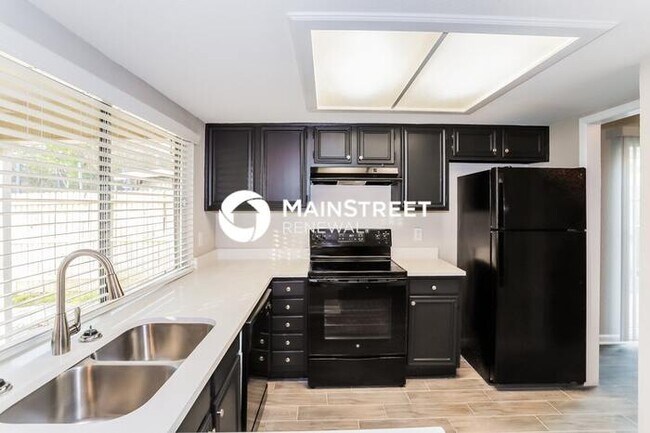 Foto del edificio - 3 Bedroom Pet-Friendly Home in GARLAND, TX...