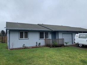 Building Photo - 432 30th Ave SE