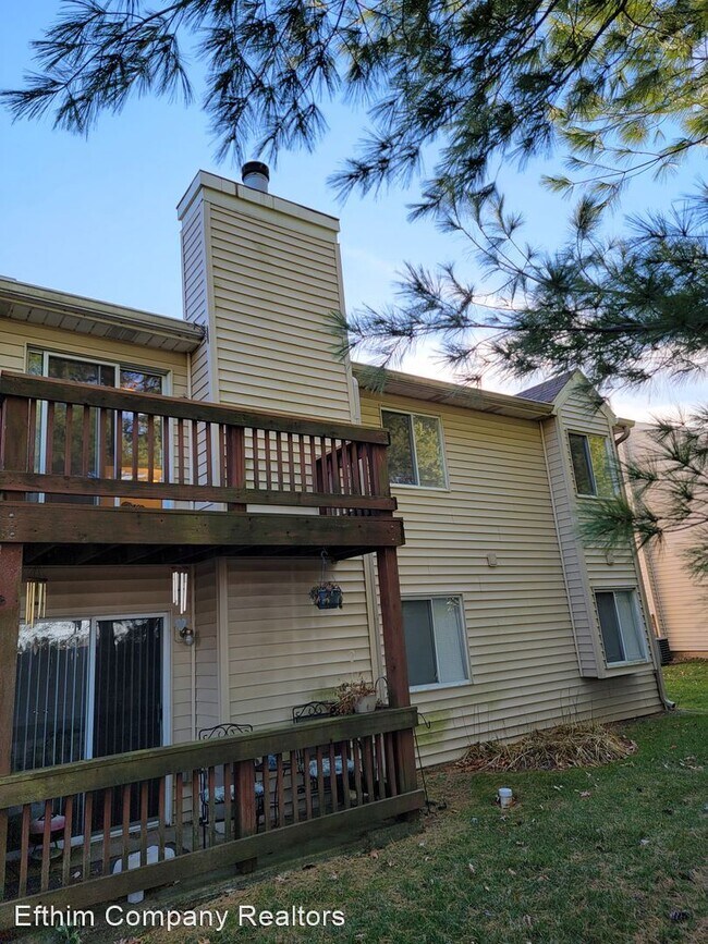 Building Photo - 2337 Sandalwood Creek Ct