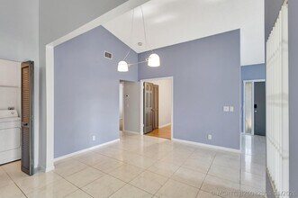 Building Photo - 4385 Willow Brook Cir