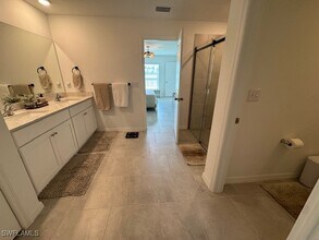 Building Photo - 3892 Treasure Oak Wy