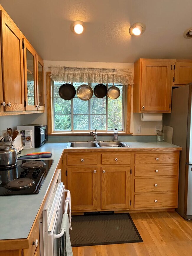 Foto del edificio - 757 Bowman Rd