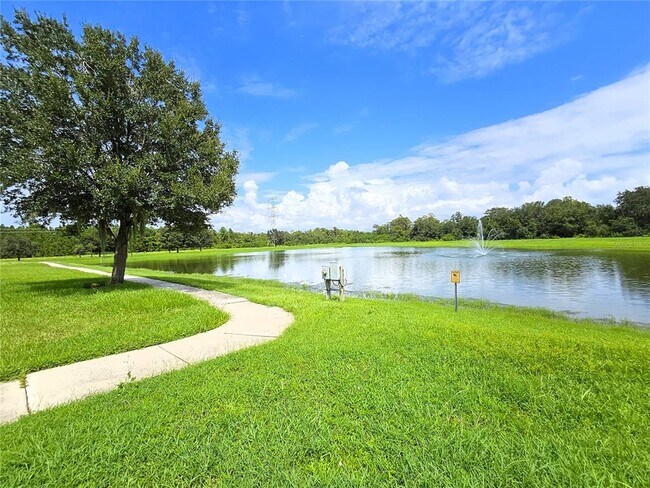 Building Photo - 1831 Canoe Creek Falls Dr