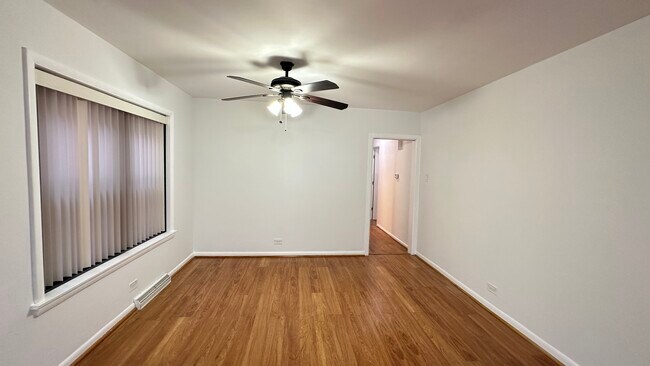 Foto del edificio - 2745 W Berwyn Ave