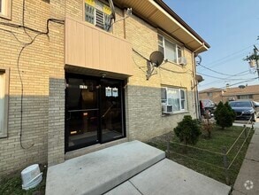 Building Photo - 137 W Grand Ave