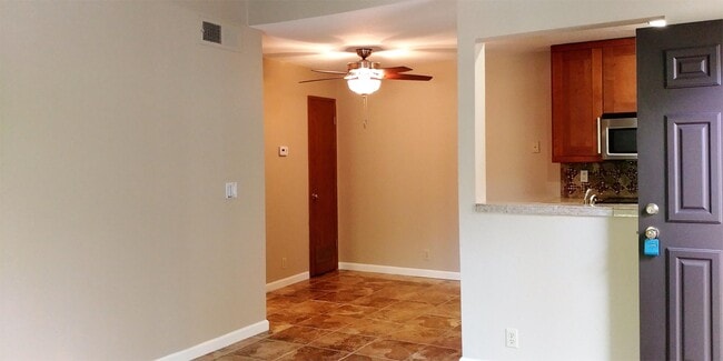 Building Photo - 7680 Bluestone Dr