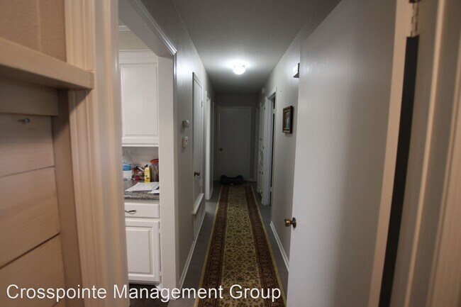 Building Photo - 3 br, 2 bath House - 2717 S Boldt Ave