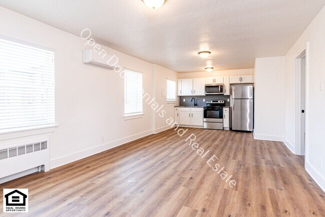 Building Photo - 1823 Griswold Dr