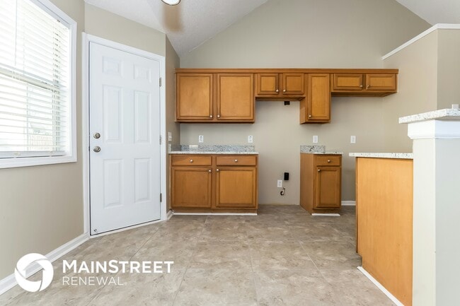 Building Photo - 3675 Sapphire Ct