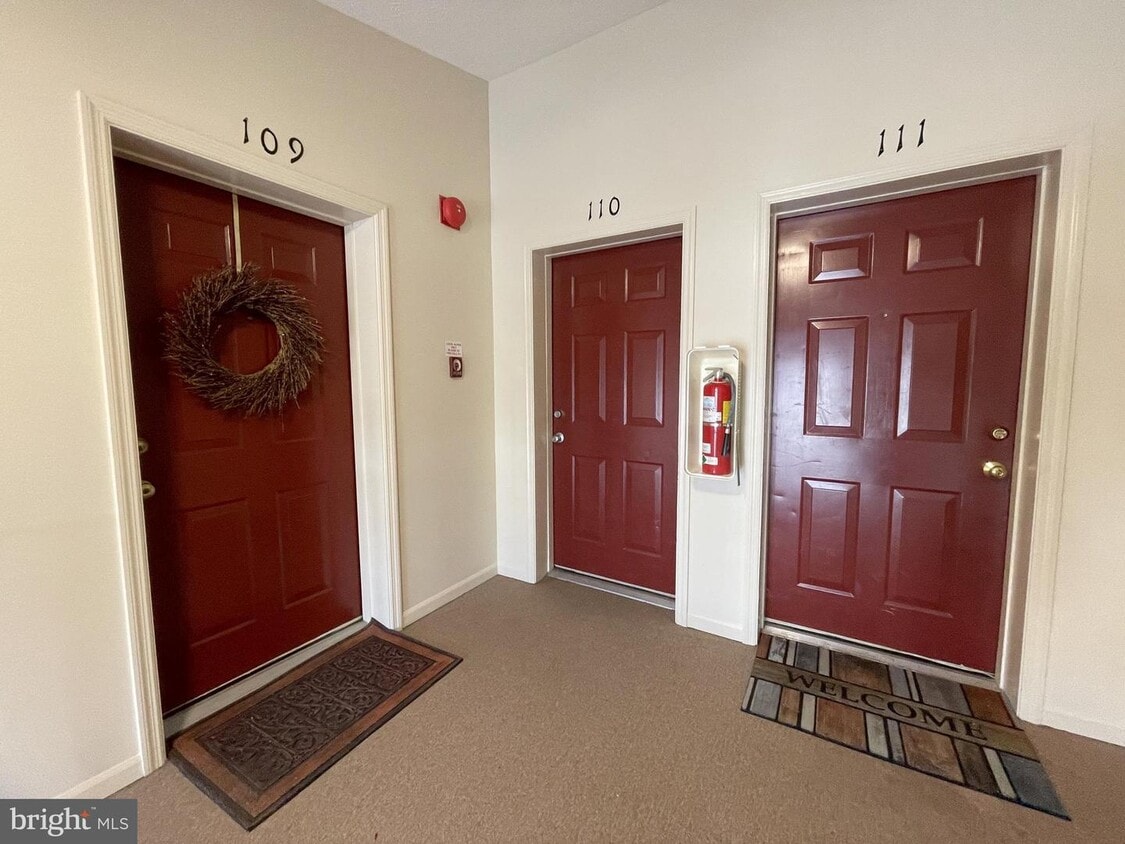 Primary Photo - 615 Himes Ave