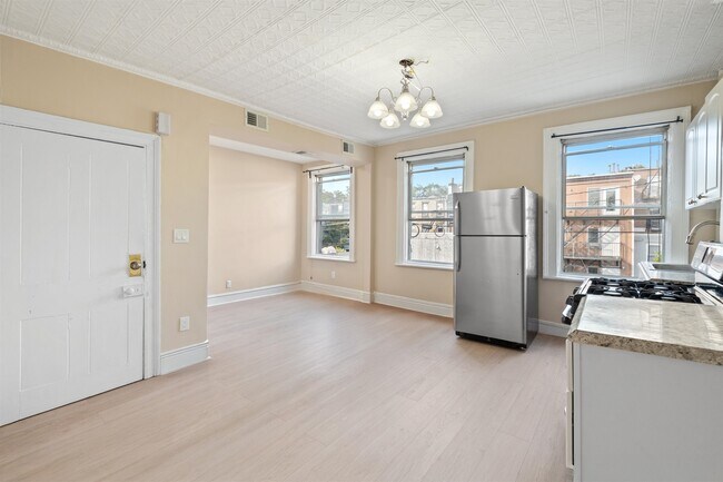 Foto del edificio - 276 4th St