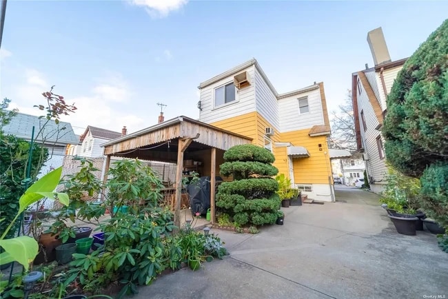 Building Photo - 10744 92nd St