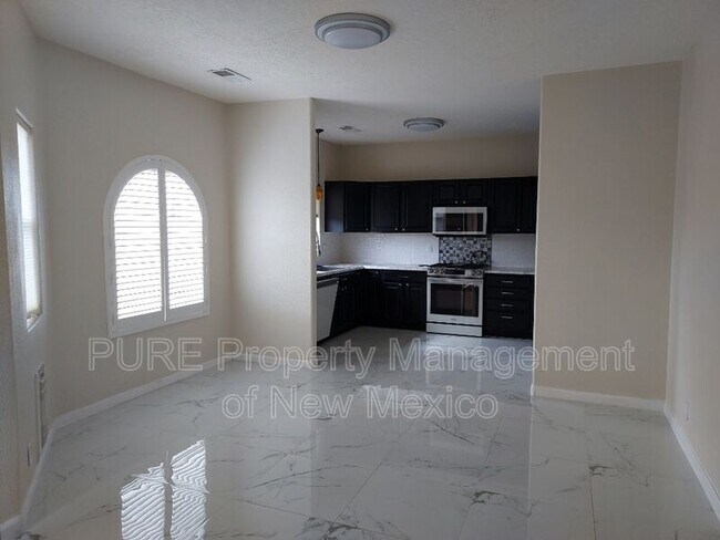 Foto del edificio - 13604 Mountain W Ct SE