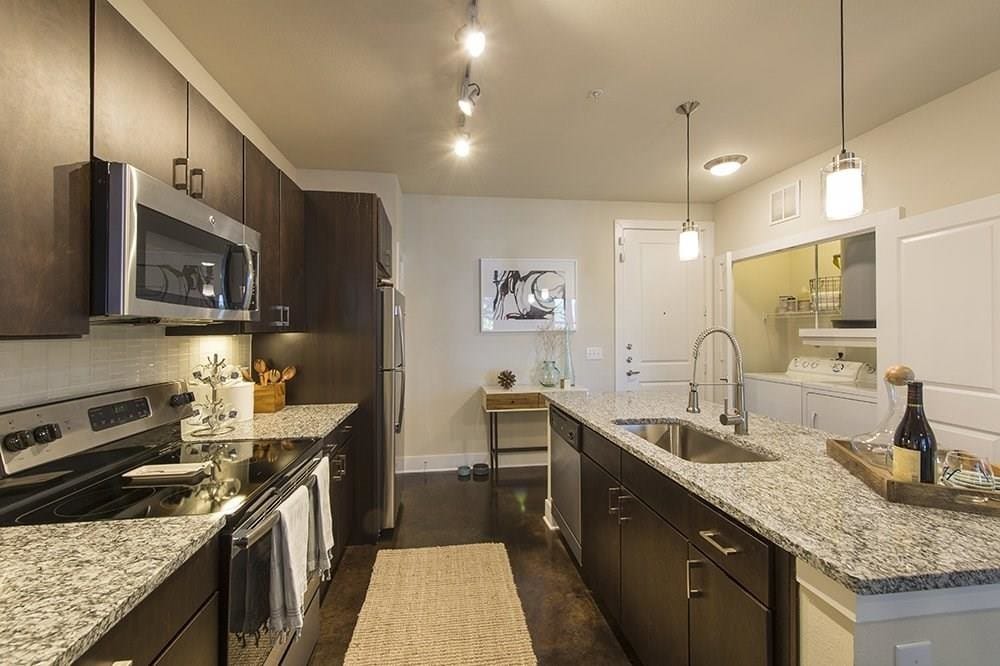 Foto principal - 1520 N Memorial Way
