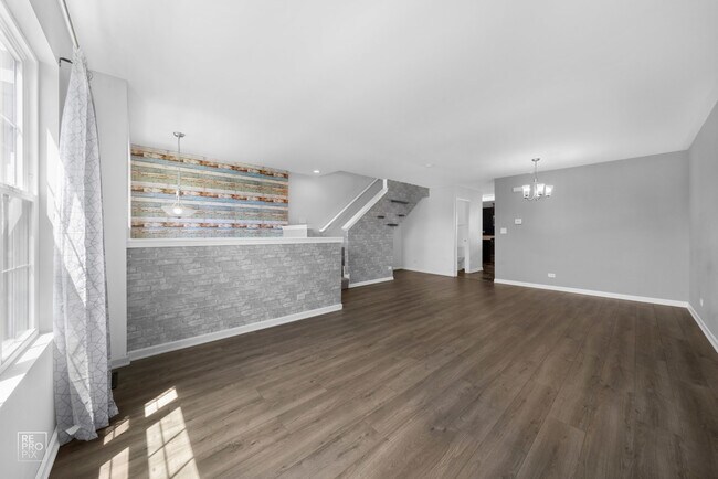 Building Photo - 1655 Ruby Dr