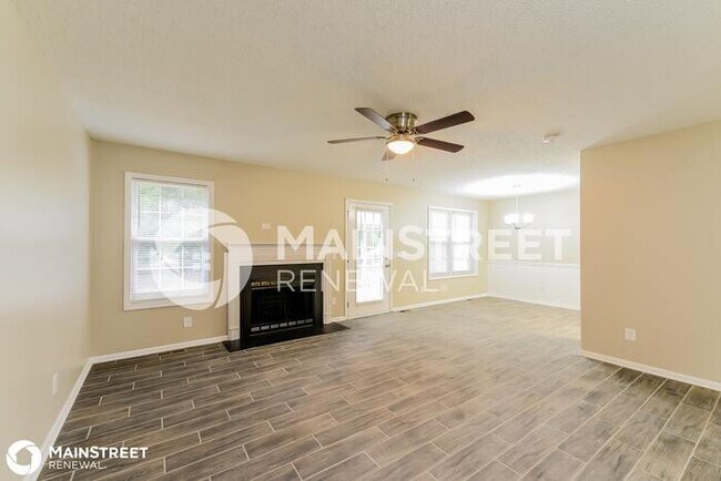 Building Photo - 560 Colleen Dr, Thomasville, NC 27360