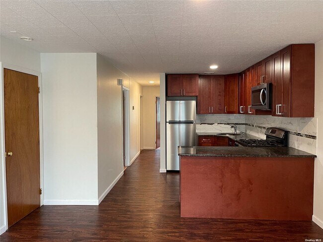 Foto del edificio - 29-31-31 Martin Ct