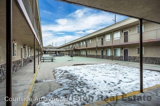 Building Photo - 530 1200 W