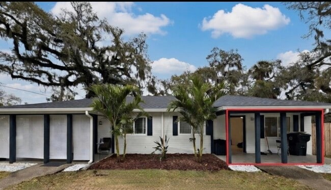 Building Photo - 701 S Palmetto Ave