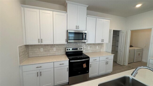 Foto del edificio - 2304 Hen Rd