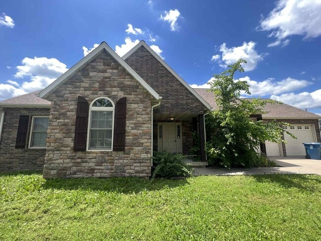 Building Photo - Beautiful 3BR/2BA Home in Joplin, MO with ...