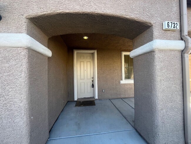 Building Photo - Welcome to your North Las Vegas oasis!