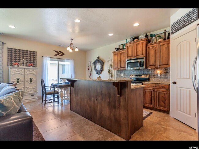 Foto del edificio - 1252 N Willowbrook Ln