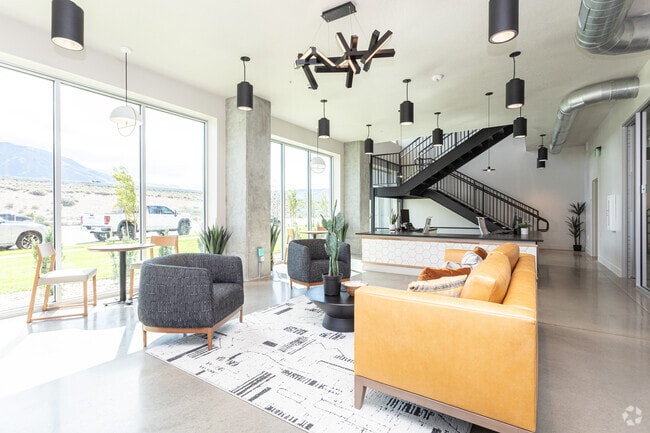 Leasing Office - Skyline Peaks