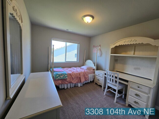 Foto del edificio - 3308 104th Ave NE