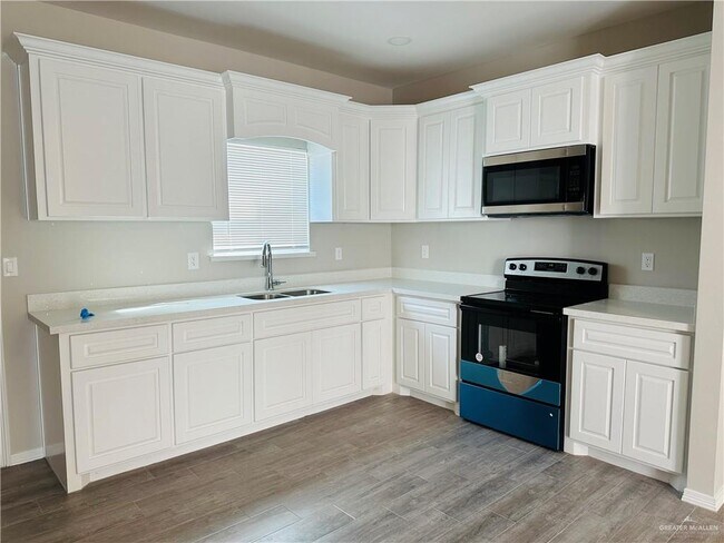 Foto del edificio - 1618 Playa Dr